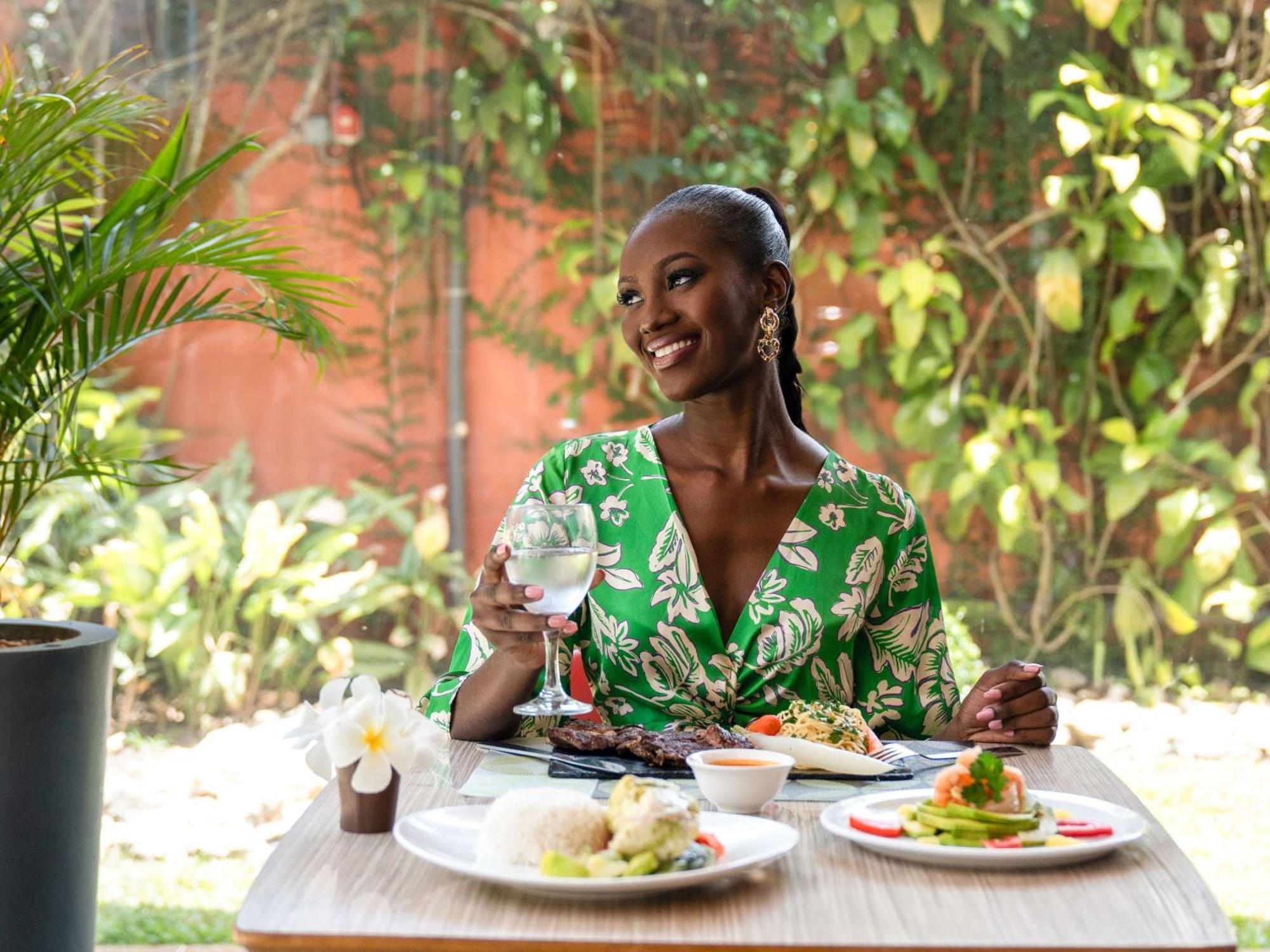Ibis Styles Abidjan Marcory Hotel Exterior photo